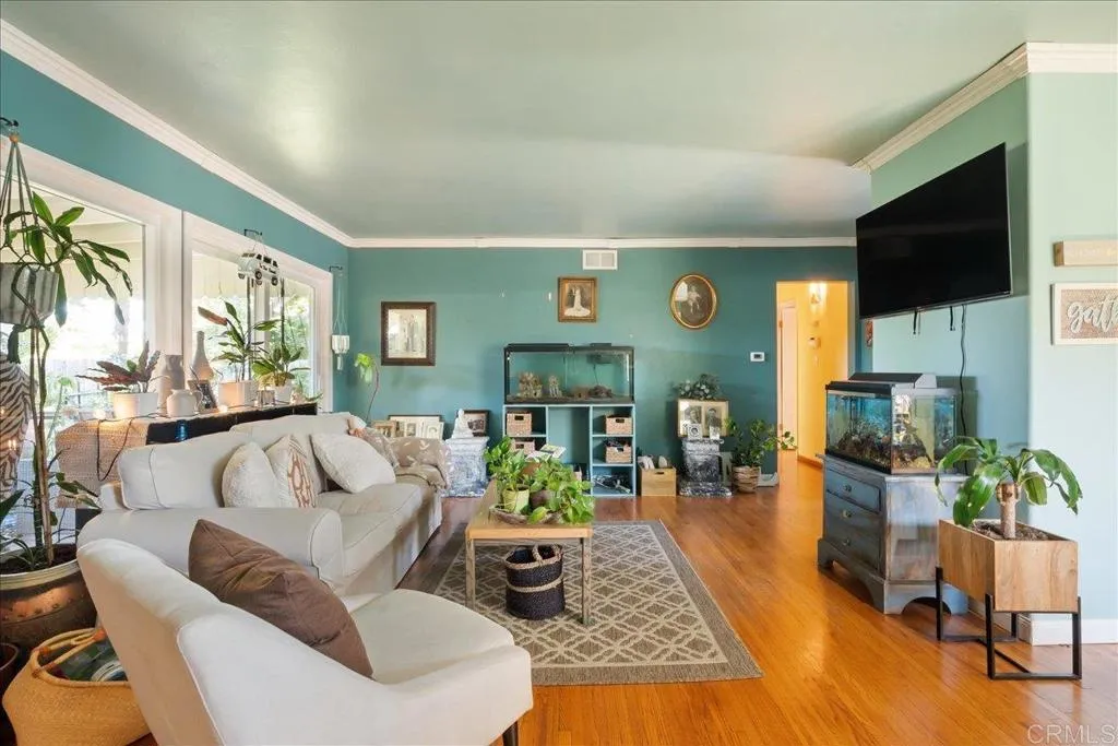 https://cdn.realtyfeed.com/cdn/127/306461215/dce36d18030ce09290eaa41500096070.webp