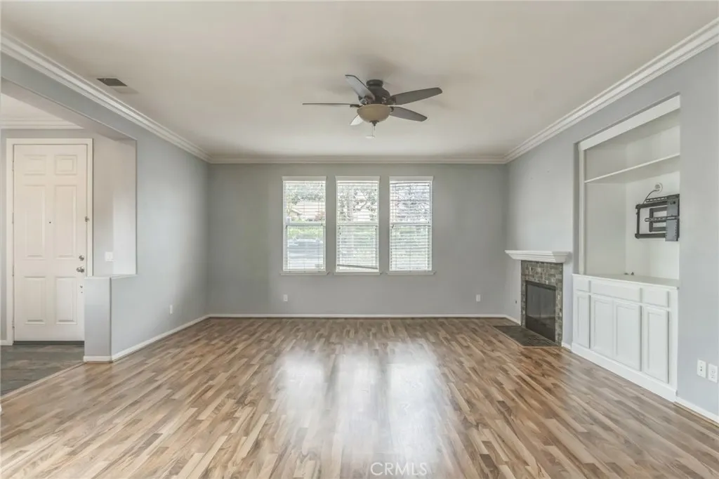 https://cdn.realtyfeed.com/cdn/127/306461246/5add2c7408de434cf907a49657167b34.webp
