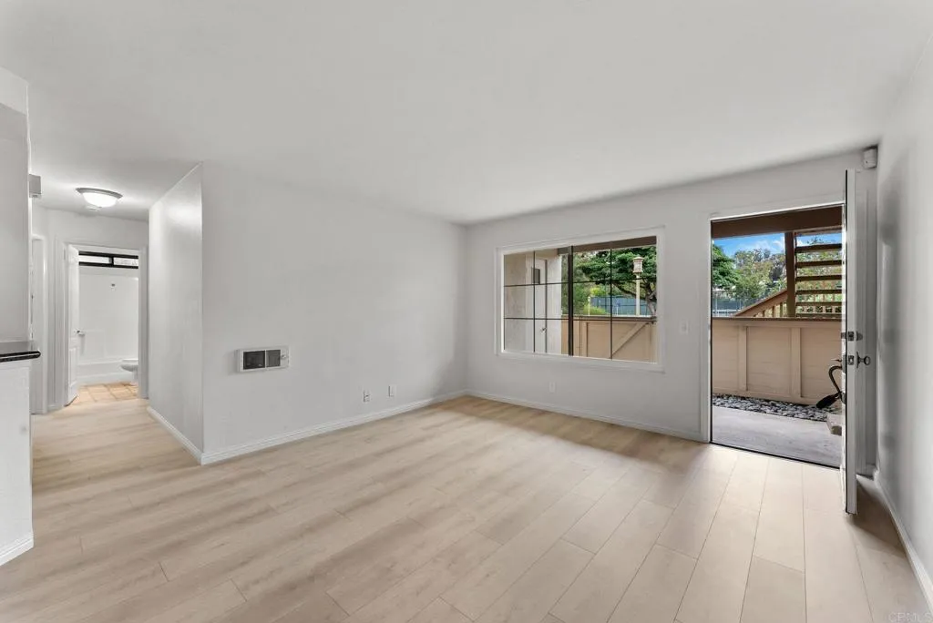 Photo #5: NDP2505602 Listing 