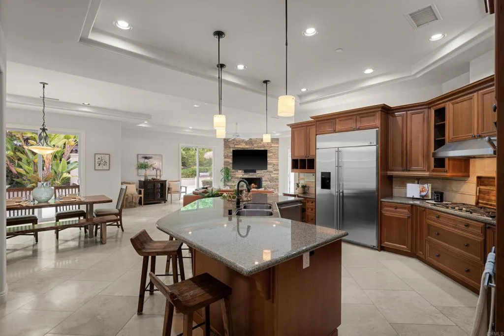 https://cdn.realtyfeed.com/cdn/127/306461271/b716c04e0f8ea1a35a1b2b28e9681ed0.webp