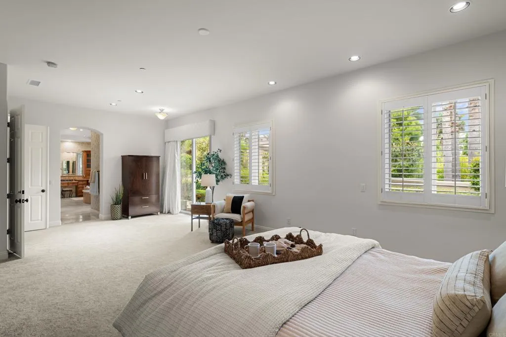 https://cdn.realtyfeed.com/cdn/127/306461271/e1b0f984241c4004e69c7a95f18b9edd.webp