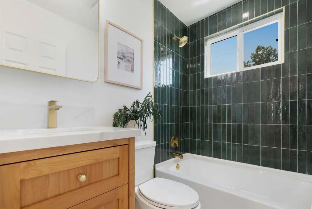 https://cdn.realtyfeed.com/cdn/127/306461308/2f2ec70d1210d55f9f742b1d8ab8e593.webp