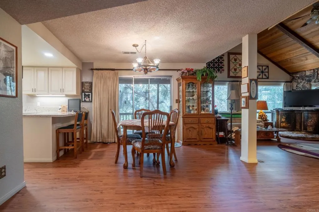https://cdn.realtyfeed.com/cdn/127/306461348/8e3cb003d64f3e804ddd9f214cdc5e8e.webp