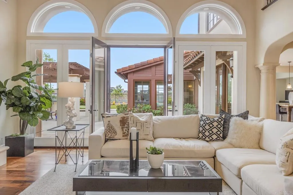 https://cdn.realtyfeed.com/cdn/127/306461473/e6d6e7ad42cb26d5f0103cce717fca6f.webp
