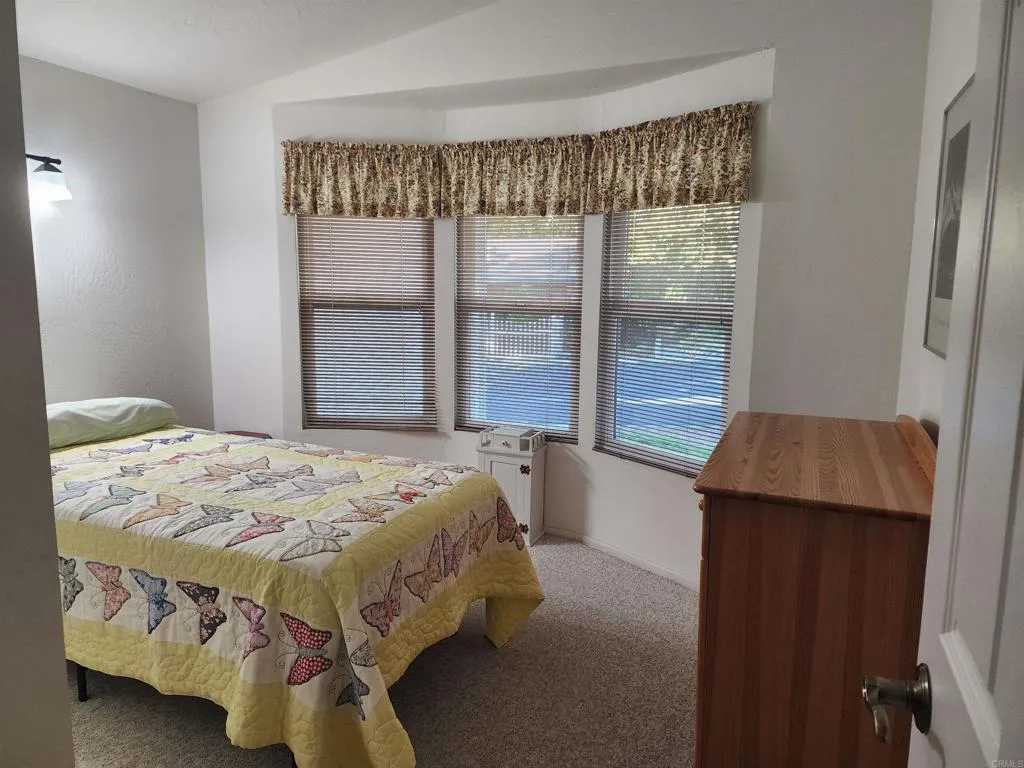 https://cdn.realtyfeed.com/cdn/127/306461483/0a2d243aa2ead5a77c62b419464b6c8c.webp