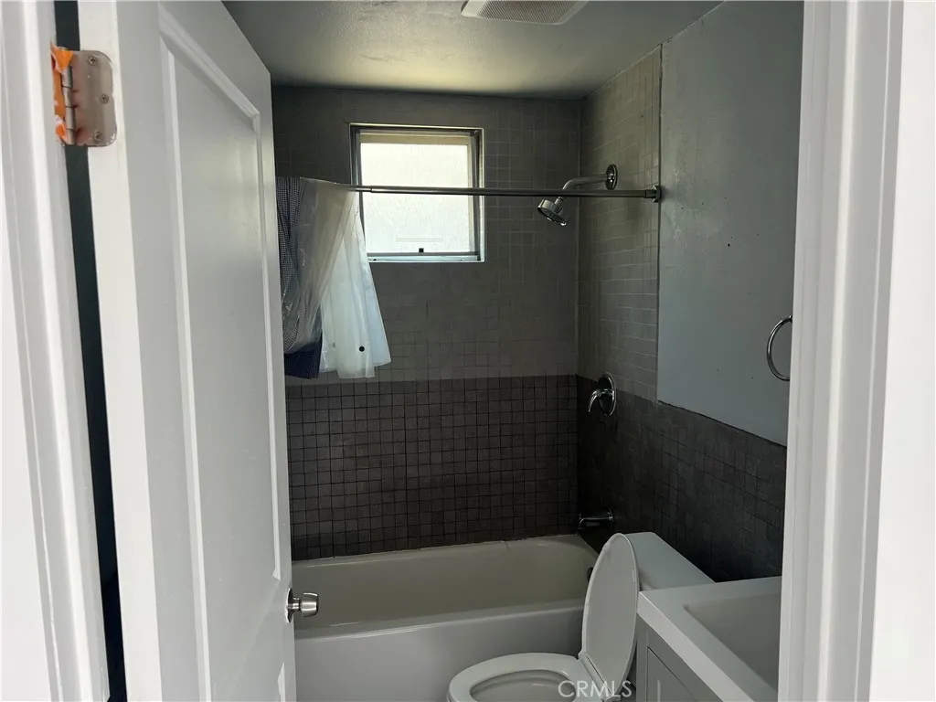 https://cdn.realtyfeed.com/cdn/127/306461531/60cc28ab57688393c8cf63b00a0902f4.webp