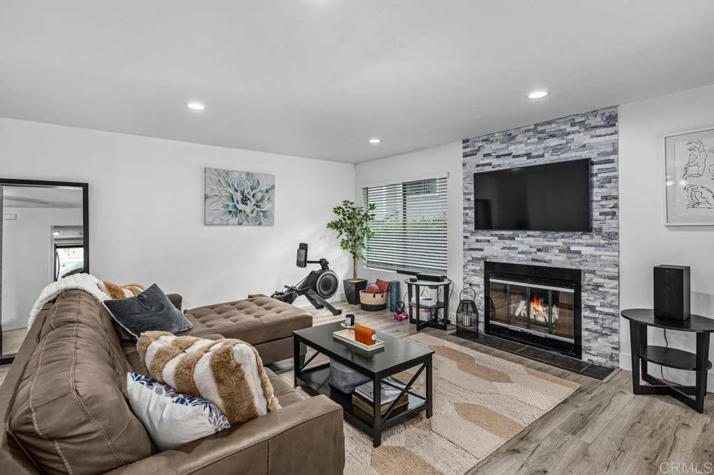 Photo #6: NDP2505626 Listing 