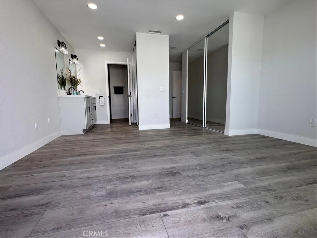 Photo #2: PW25128253 Listing 