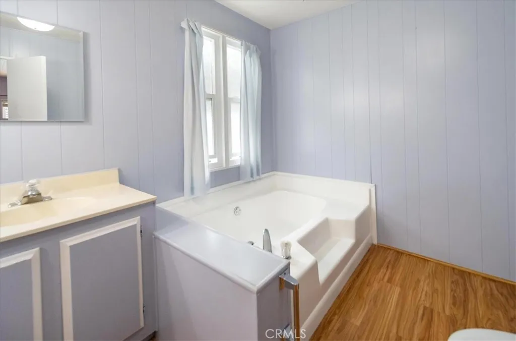 https://cdn.realtyfeed.com/cdn/127/306462064/2236491624e8fedad66d46d39ad84ad4.webp