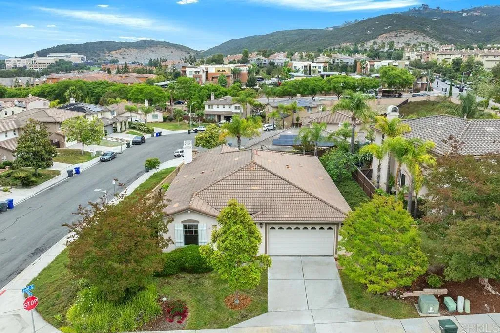 https://cdn.realtyfeed.com/cdn/127/306462160/1cd807d09a98fbffe85ce69c72c8ca87.webp
