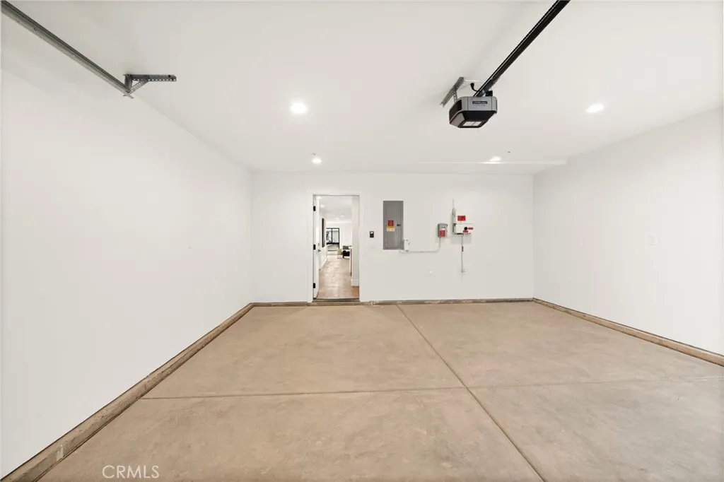 https://cdn.realtyfeed.com/cdn/127/306462187/f98c59954526b03c45ed052ef623b9e9.webp
