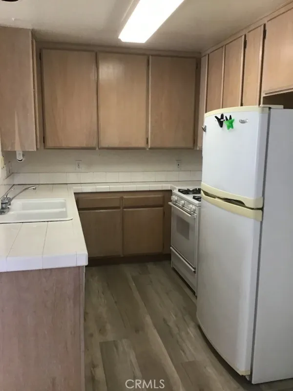 Photo #5: CV25128716 Listing 