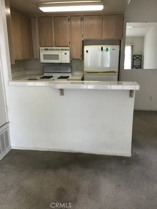 Photo #6: CV25128716 Listing 