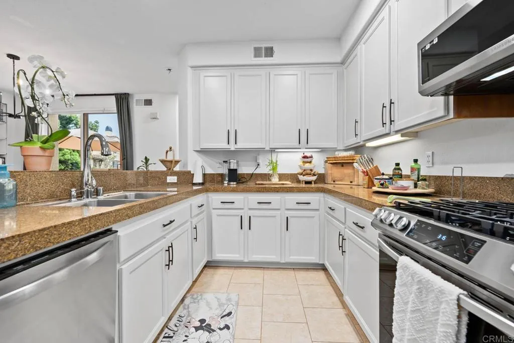 Photo #7: PTP2504269 Listing: Photo #7