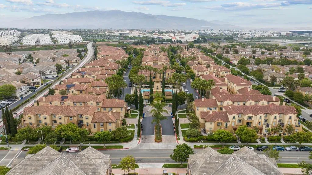 https://cdn.realtyfeed.com/cdn/127/306462407/bcec44c6761e135d36eace21b8f79acf.webp