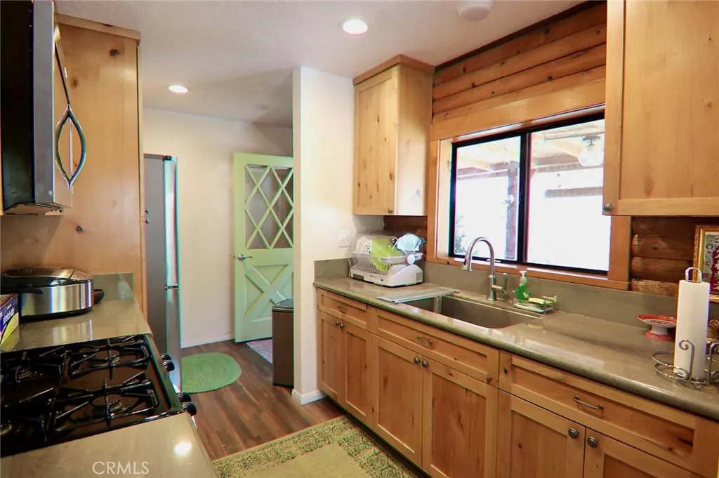 https://cdn.realtyfeed.com/cdn/127/306462484/0376fbe1d6fbd6cd05ad922228a623c5.webp