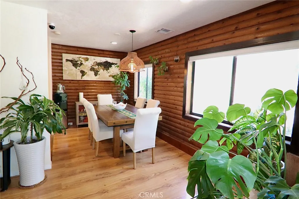 https://cdn.realtyfeed.com/cdn/127/306462484/05bb4ae6df4bc09637adf337a69501e5.webp