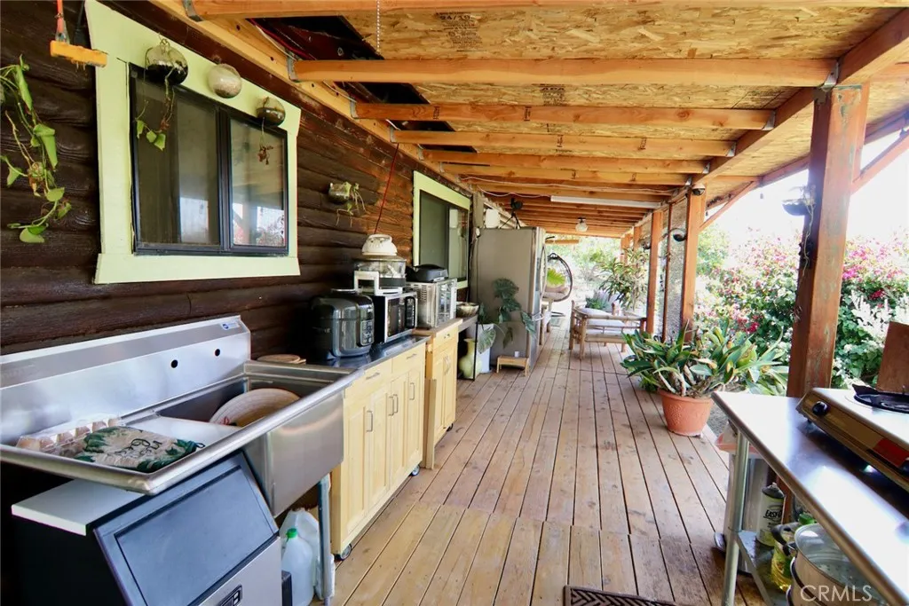 https://cdn.realtyfeed.com/cdn/127/306462484/8df7574a3fbfb15eda4ee2f3b4856eb2.webp