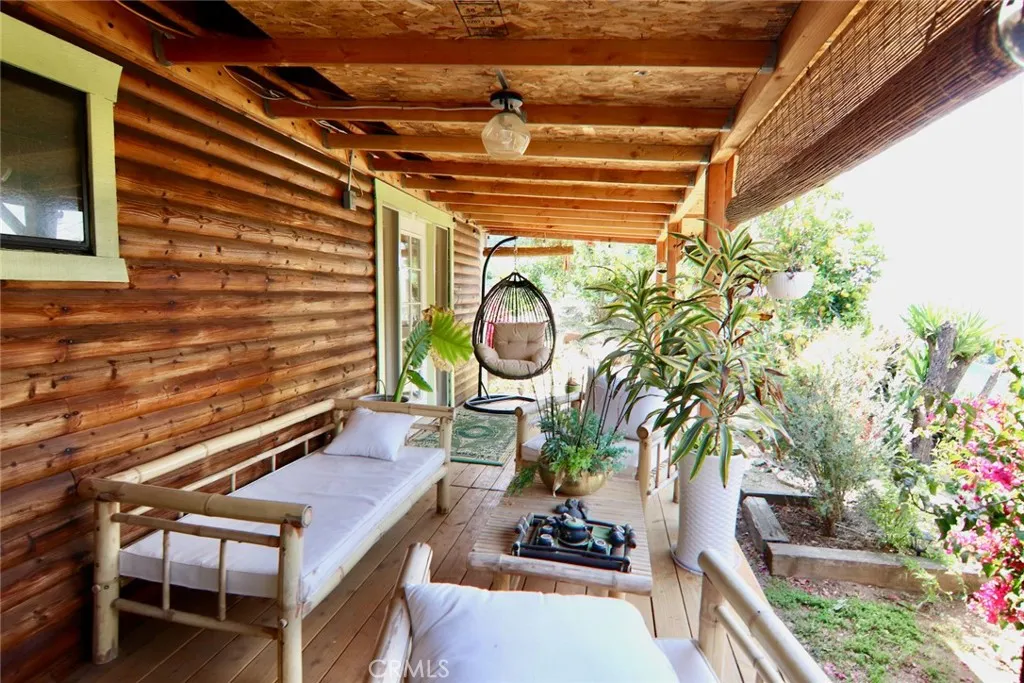 https://cdn.realtyfeed.com/cdn/127/306462484/9f07f546f05facb0d51e52704c4c4d88.webp