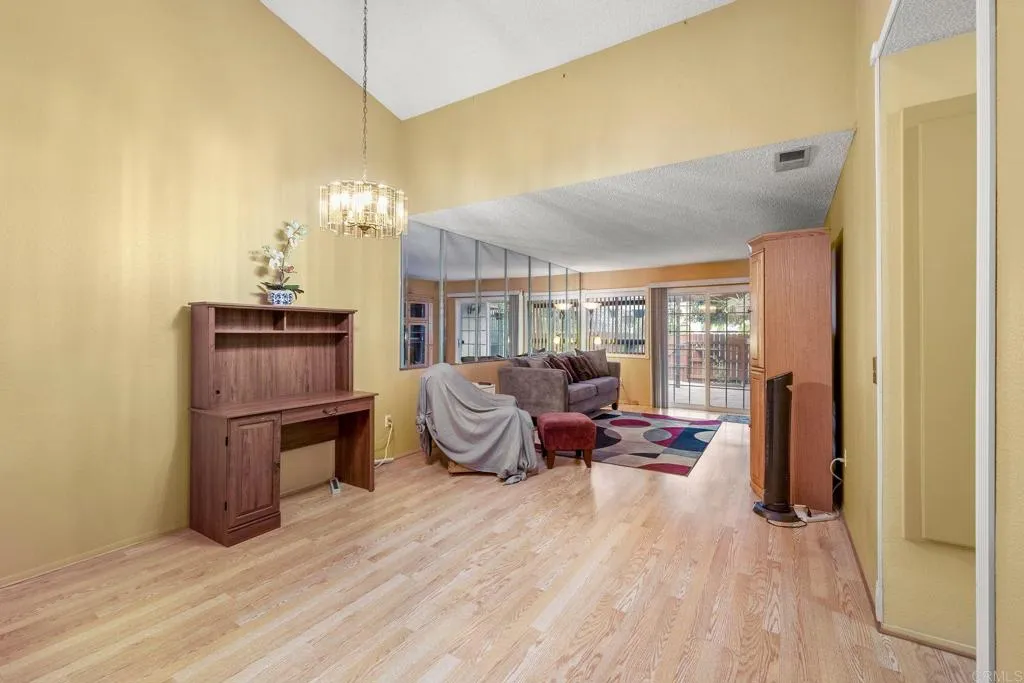 Photo #6: NDP2505663 Listing 