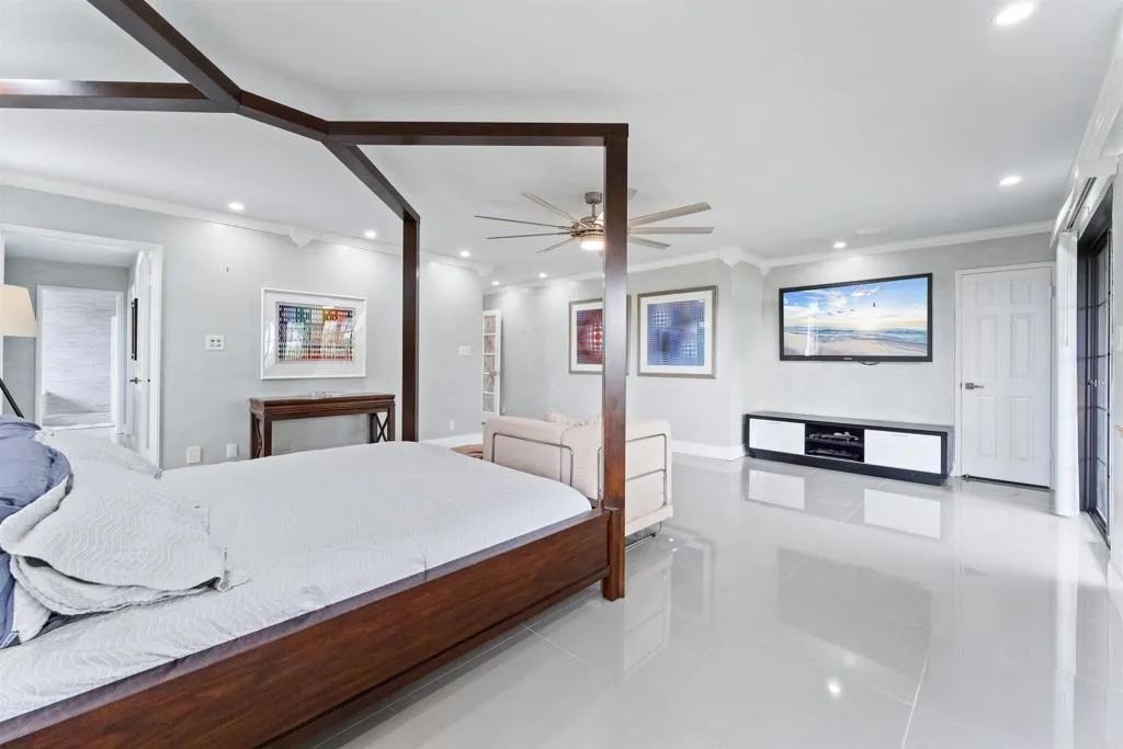 https://cdn.realtyfeed.com/cdn/127/306462492/1b3cbdd888dbaa5ce7f30faf395b3fe6.webp