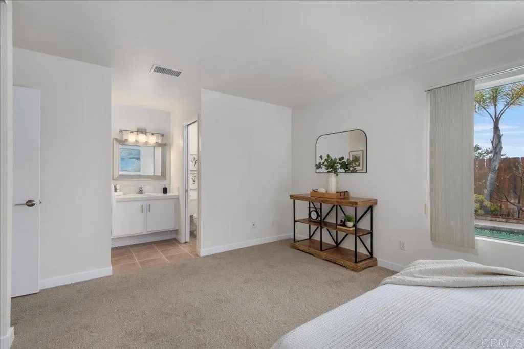 https://cdn.realtyfeed.com/cdn/127/306462541/a49bcd735f1f115b4104733da14a832c.webp