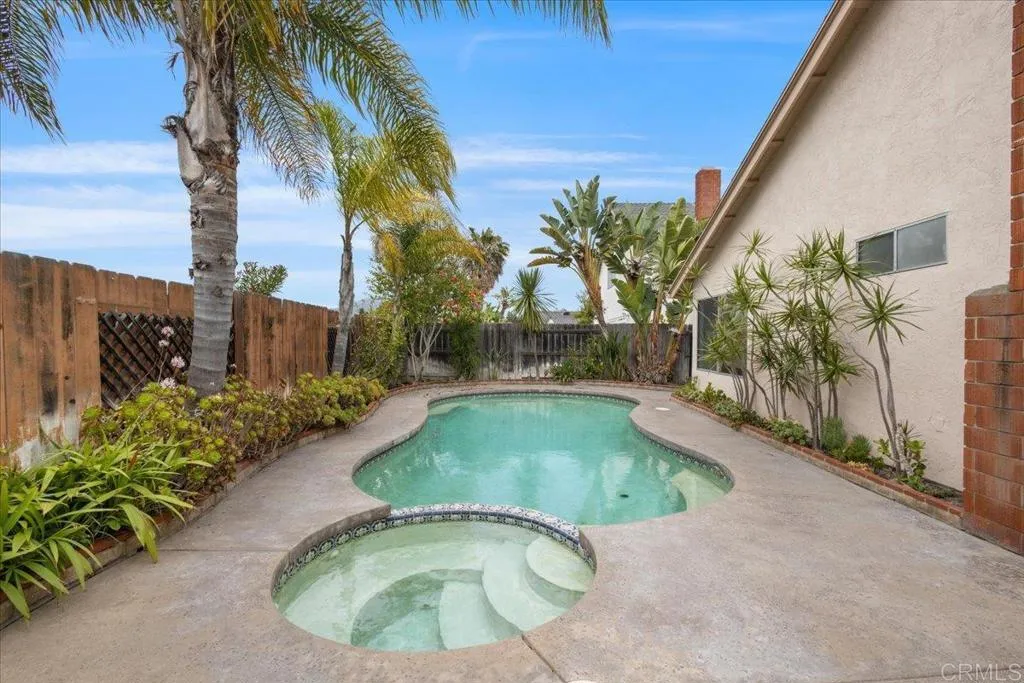 https://cdn.realtyfeed.com/cdn/127/306462541/bf7291c3225f00b0a6ebda369d3cb6eb.webp