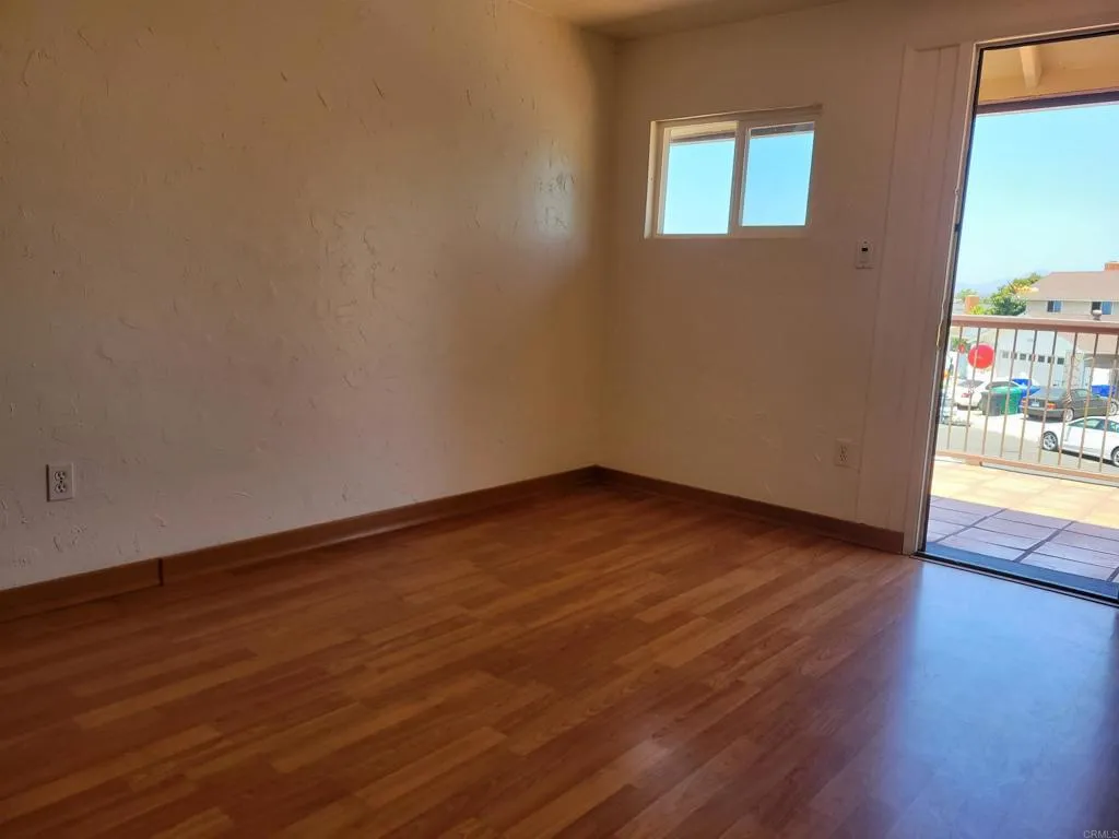 https://cdn.realtyfeed.com/cdn/127/306462812/41c785f2ed84bc9bb27d70879d4631ba.webp