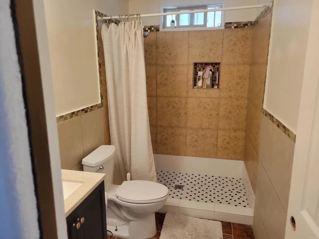 https://cdn.realtyfeed.com/cdn/127/306462812/f2e1b407523e5d8307338d58bced5dbf.webp