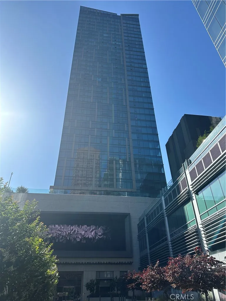 Los Angeles, CA 90017