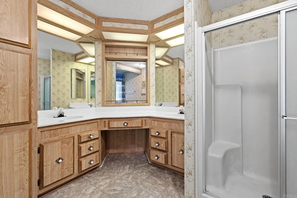 https://cdn.realtyfeed.com/cdn/127/306463220/67438af265acf6b0267f808e15ed3dac.webp