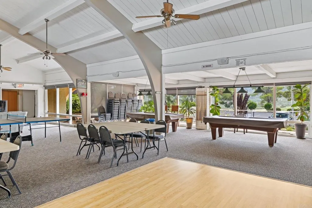 https://cdn.realtyfeed.com/cdn/127/306463220/74c185f650be59c64a809a2ca56b7a3d.webp