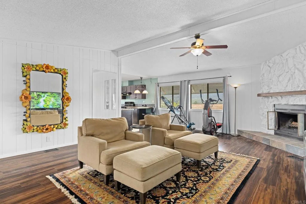 https://cdn.realtyfeed.com/cdn/127/306463220/d1211f28deff37e3e404bdb7183ba0c1.webp