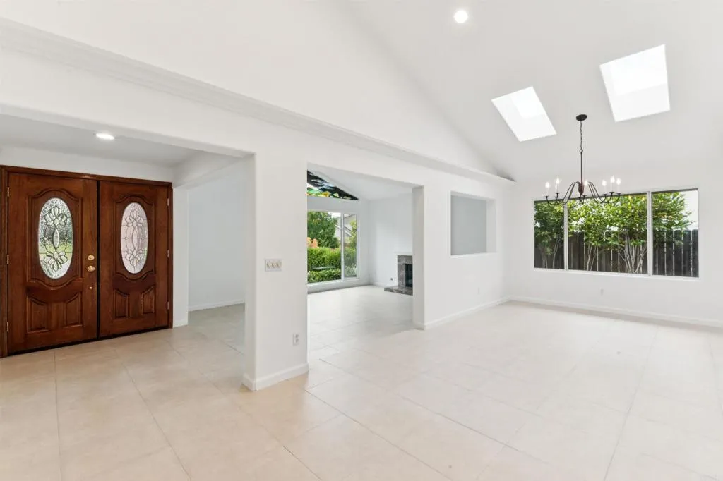 https://cdn.realtyfeed.com/cdn/127/306463223/0b0640d13e77d8029abd48ae6f9cb782.webp