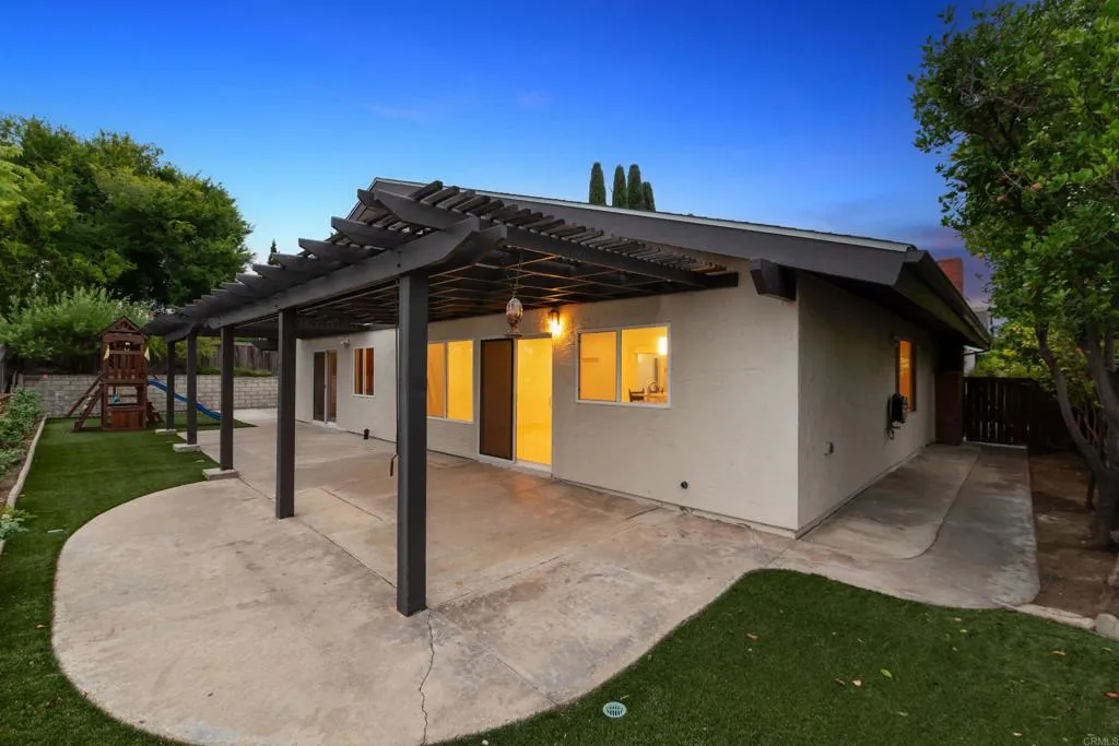 https://cdn.realtyfeed.com/cdn/127/306463223/551e9eb862a543b564b5ca7158ce35f1.webp