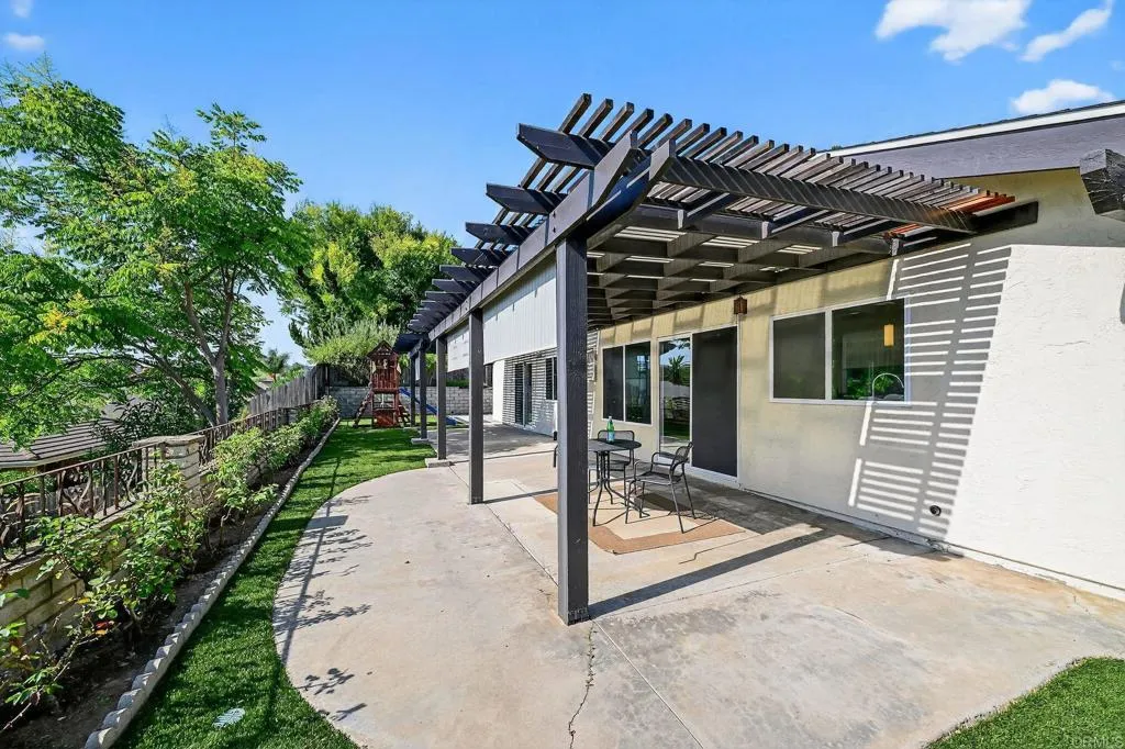https://cdn.realtyfeed.com/cdn/127/306463223/5a55e0e9a7782218a35fee22b8641783.webp