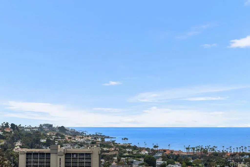 https://cdn.realtyfeed.com/cdn/127/306463224/9b45f79b434c3cfa98481bf4d477433c.webp