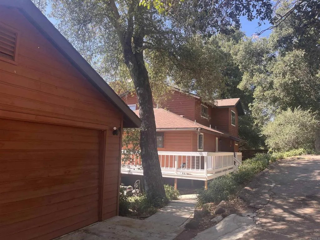 https://cdn.realtyfeed.com/cdn/127/306463227/05ffa3cf340483b380deaf2530c2e541.webp