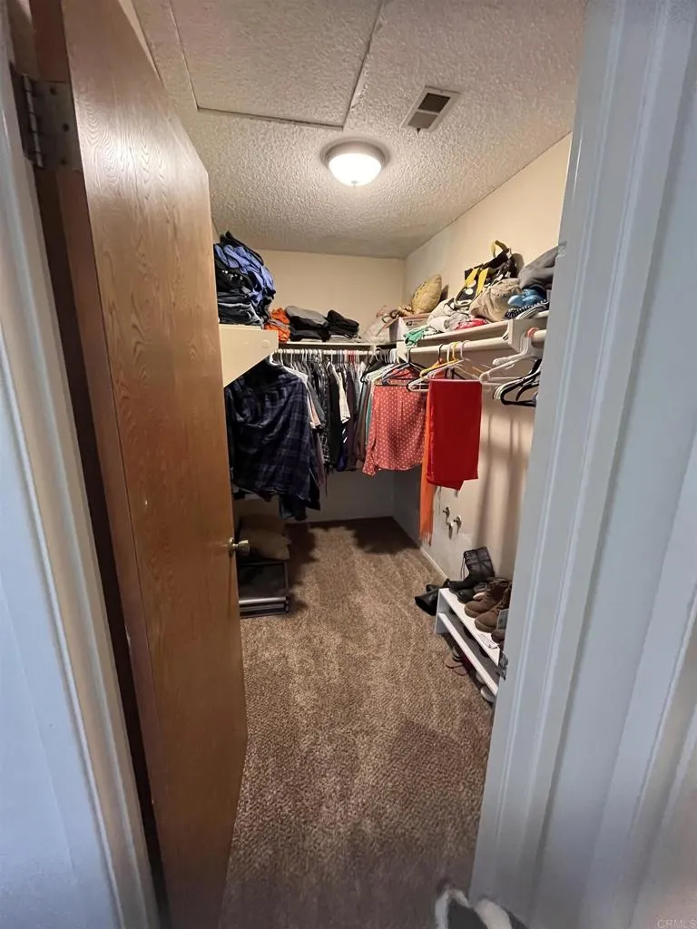 https://cdn.realtyfeed.com/cdn/127/306463227/0e5c5b493829ed619ea0cd32d98ec88c.webp