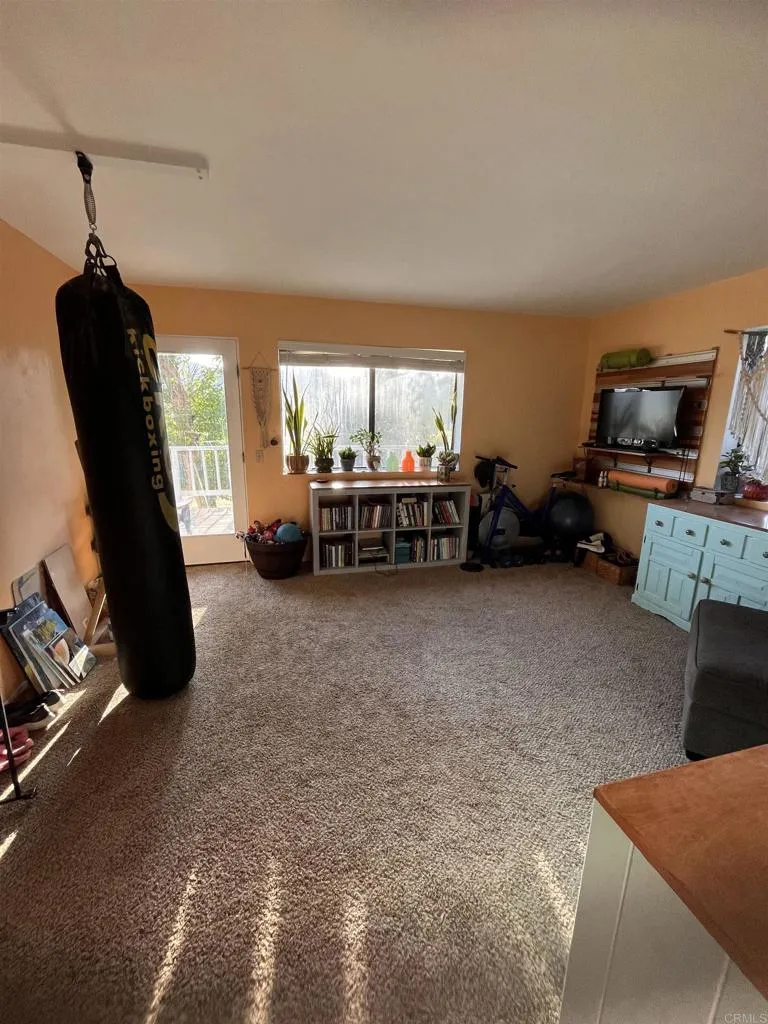 https://cdn.realtyfeed.com/cdn/127/306463227/136786ab6649ad1e4882dfc78659b7ae.webp