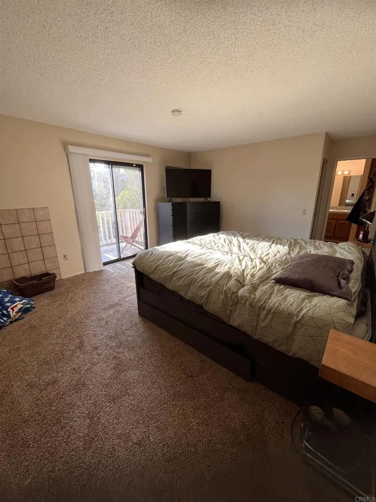 https://cdn.realtyfeed.com/cdn/127/306463227/385b47a55291ebc305f0faaff802ddc5.webp