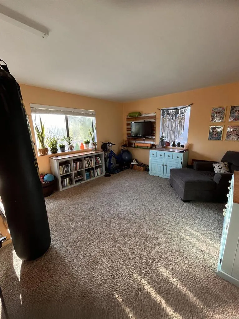 https://cdn.realtyfeed.com/cdn/127/306463227/3df4d76cdf5de4452d57fbe7903c3af6.webp