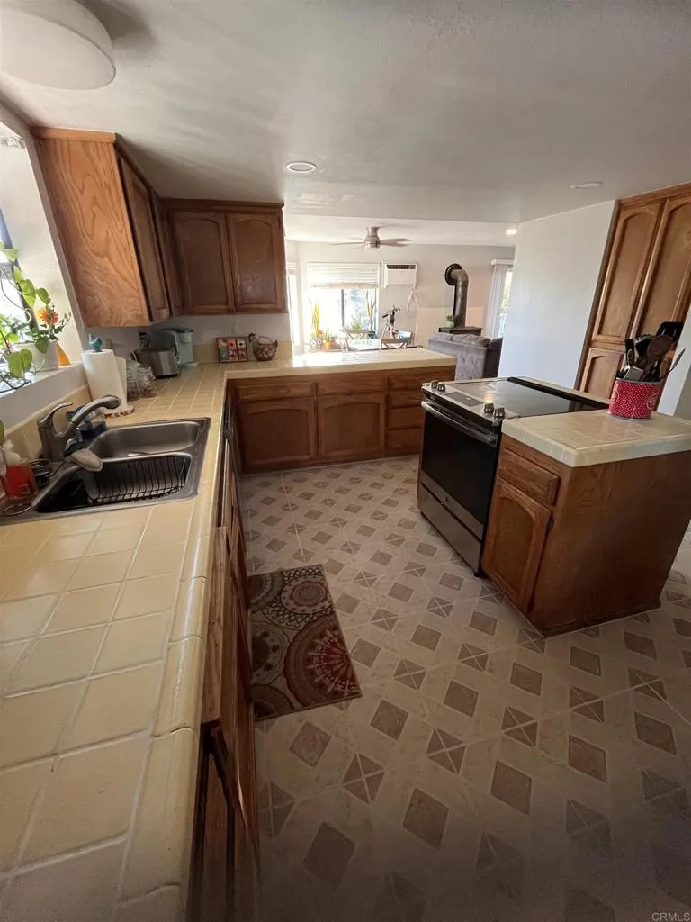 https://cdn.realtyfeed.com/cdn/127/306463227/b514d9c8f8ee567230613ce79c6d5d8a.webp
