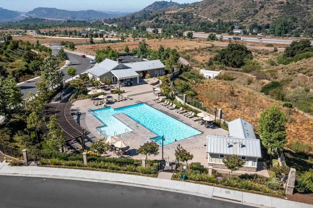 https://cdn.realtyfeed.com/cdn/127/306463242/1708e80e68fa02b741fed73f3000bb2b.webp
