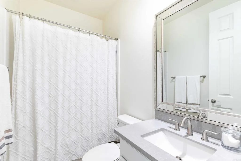 https://cdn.realtyfeed.com/cdn/127/306463242/8080013af8b5a1aca130aed93186c351.webp