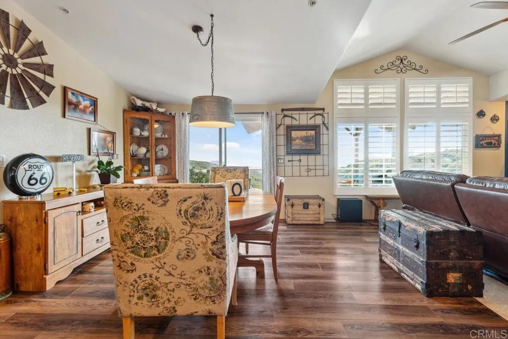 https://cdn.realtyfeed.com/cdn/127/306463246/48f6ee557d18a06c6e0264cacabf16b6.webp
