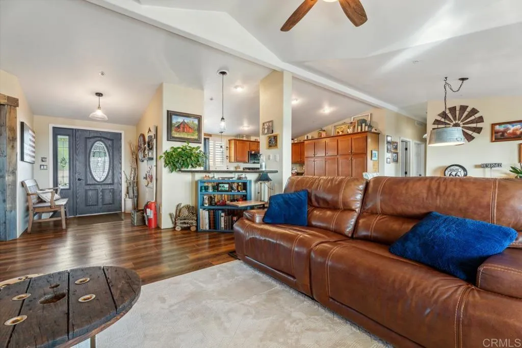 https://cdn.realtyfeed.com/cdn/127/306463246/d9667626d502e24497d0710d2c94e68a.webp