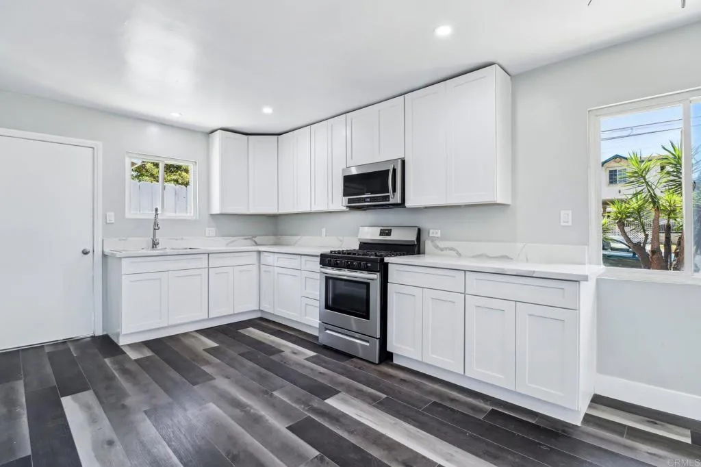 Photo #8: PTP2504314 Listing: Photo #8