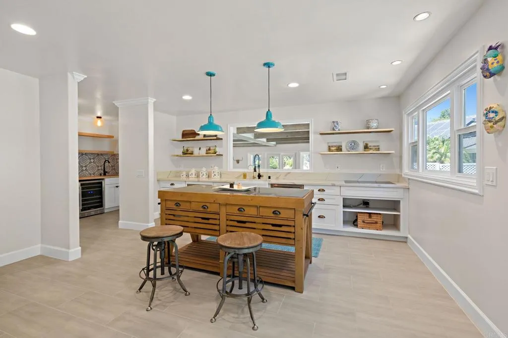 https://cdn.realtyfeed.com/cdn/127/306463260/16aca0aef9ae9266ff9fb0e842ae1156.webp