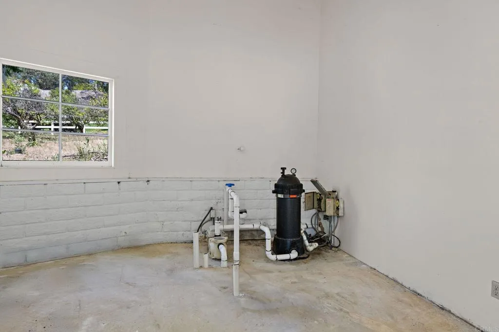 https://cdn.realtyfeed.com/cdn/127/306463260/312f7a5ccba8f697df1026de9fcb7ae0.webp
